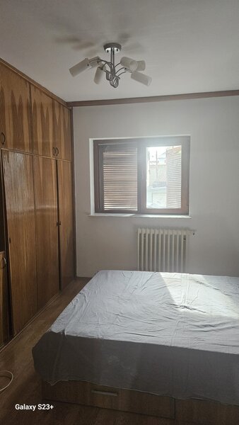 Mobila sufragerie si dormitor.